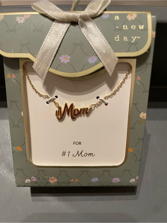a new day Jewelry - A New Day 14k gold-dipped "#1 Mom" pendant necklace 16 inch + 3” Extender New